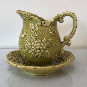 New VTG Mustard Yellow/Green Water Pitcher Bowl Cluster of Grapes Made in Japan